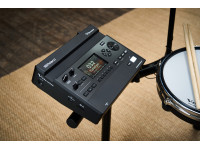 <b>Roland V31 Modulo Sons para Bateria com WI-FI incorporado</b> <b>Roland V31 Modulo Sons para Bateria com WI-FI incorporado</b>
